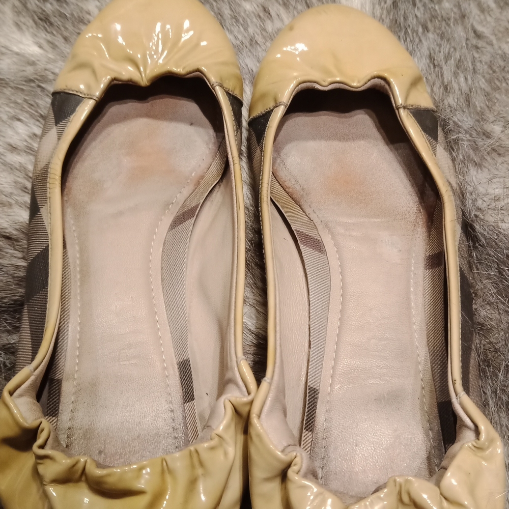 Burberry flats - Picture 5 of 16